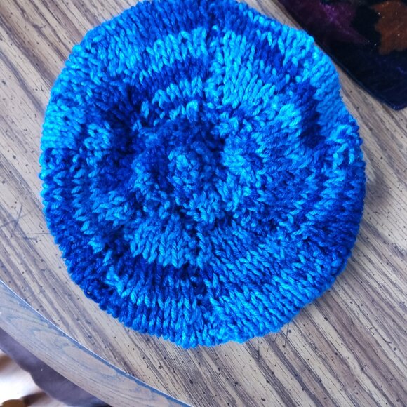 KNIT WINTER HAT - Picture 9 of 16
